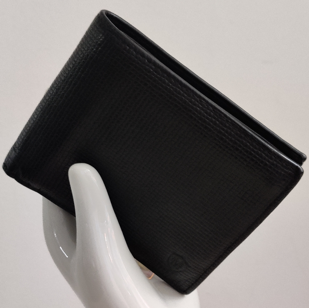 Massimo Dutti Bifold wallet in EUC - Picture 9 of 13